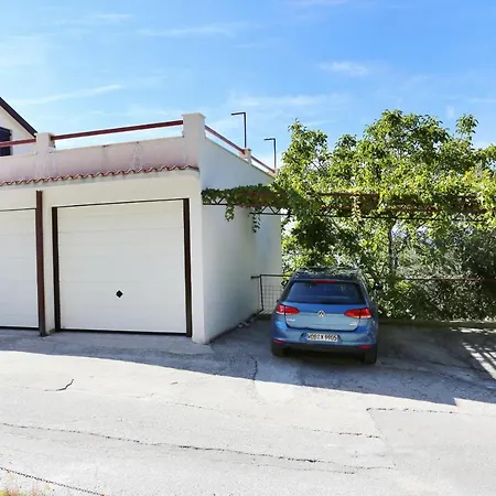 Apartment By The Sea Pisak, Omis - 1014 Pisak