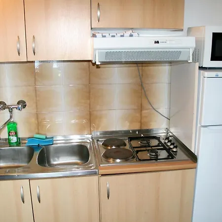 Apartment By The Sea Pisak, Omis - 1014