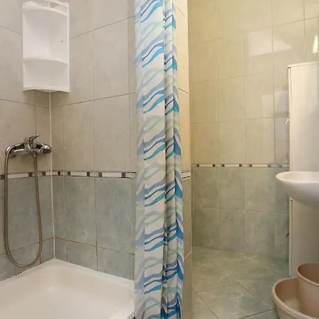 Apartment By The Sea Pisak, Omis - 1014 Pisak