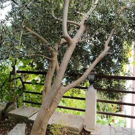 Apartment By The Sea Pisak, Omis - 1014