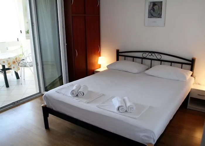 By The Sea Pisak, Omis - 1014 بيساك