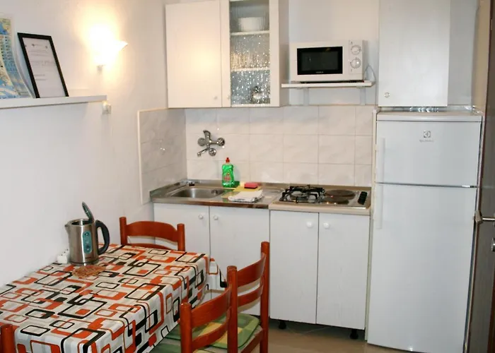 By The Sea Pisak, Omis - 1014